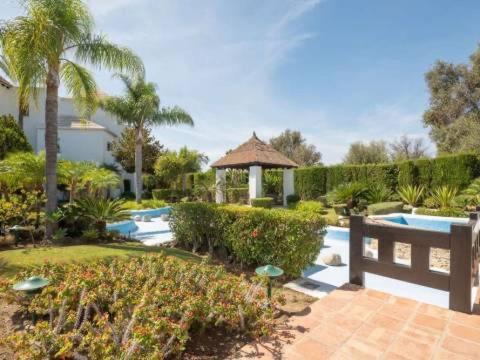 Luxury Apartamento En Rio Real Marbella Buitenkant foto