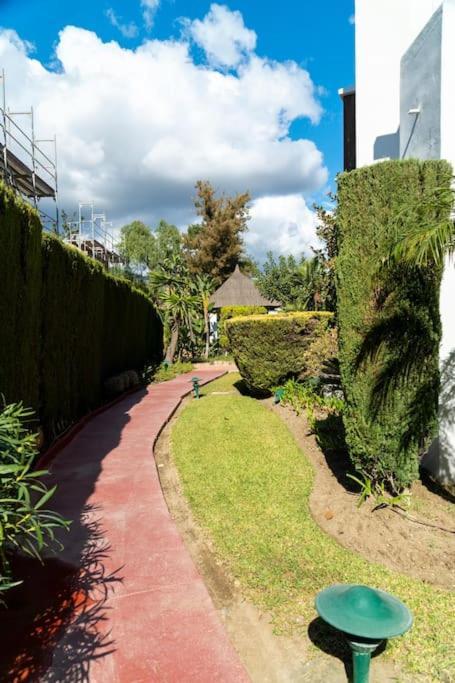 Luxury Apartamento En Rio Real Marbella Buitenkant foto