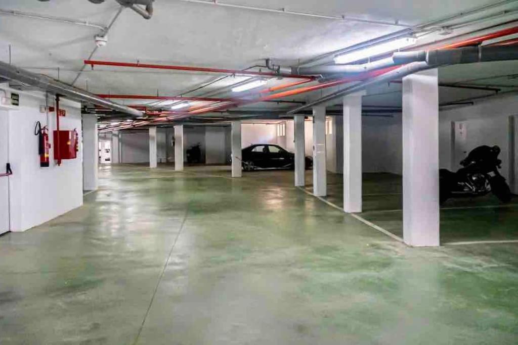 Luxury Apartamento En Rio Real Marbella Buitenkant foto